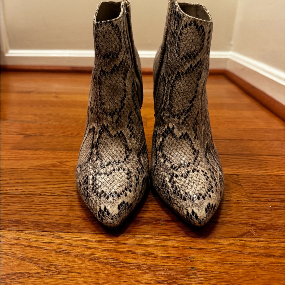 Steve Madden Snakeskin Ankle Boots - Black and Cream